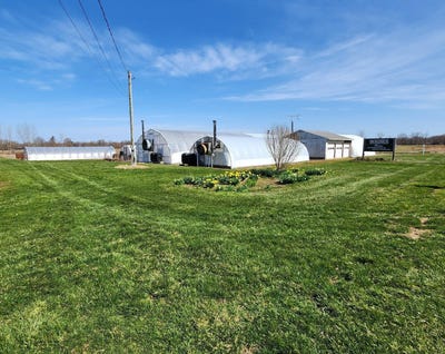 /international/us/5841-old-oneida-road-rome-ny-110107396734/