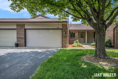 /international/us/726-gardenview-court-sw-byron-center-mi-110100095196/