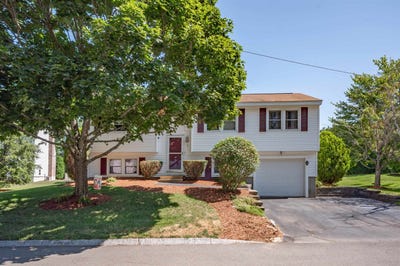 /international/us/3-copperfield-drive-nashua-nh-110109643370/