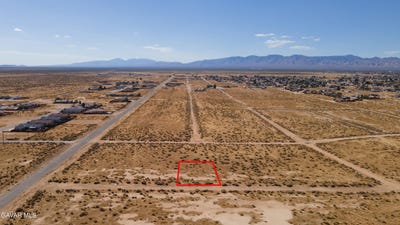 /international/us/93rd-street-california-city-ca-110120451891/