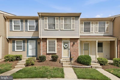 /international/us/1642-devil-ln-woodbridge-va-110107386943/