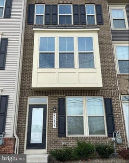 /international/us/43855-stubble-corner-square-ashburn-va-110109033253/