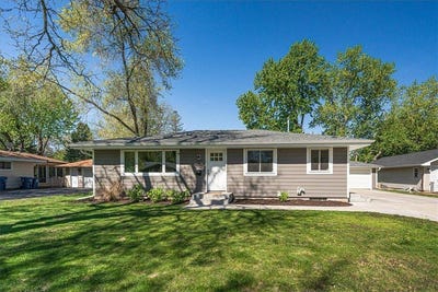 /international/us/10016-pillsbury-avenue-s-bloomington-mn-110108058624/
