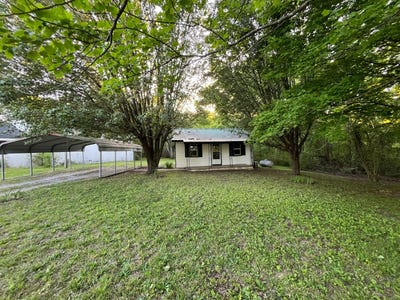 /international/us/1165-natural-bridge-rd-waynesboro-tn-110107504106/