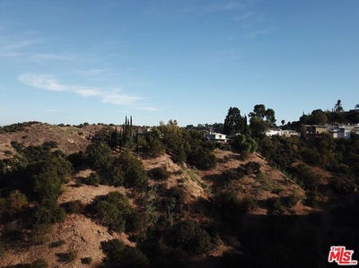/international/us/3947-n-hopevale-dr-sherman-oaks-ca-110095783206/?lang=de