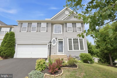 /international/us/17515-mina-lane-dumfries-va-110109028345/