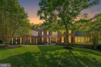 /international/us/10082-roseland-ridge-road-fairfax-station-va-110108059063/