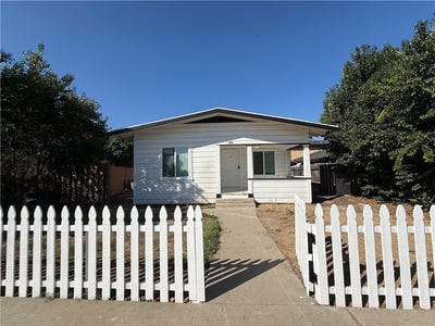 /international/us/323-s-kroeger-street-anaheim-ca-110120459034/