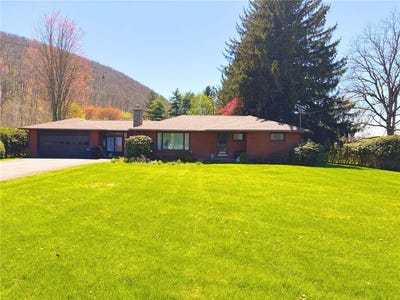 /international/us/382-e-franklin-street-horseheads-ny-110107634745/