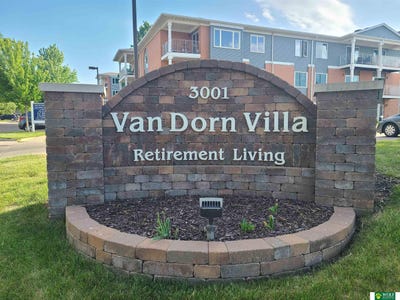 /international/us/3001-s-51st-street-court-lincoln-ne-110108000046/