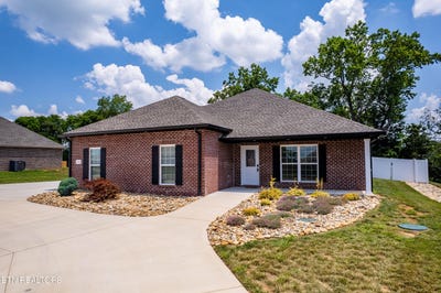 /international/us/1916-griffitts-mill-circle-maryville-tn-110100400426/