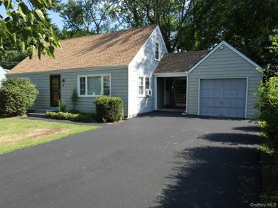 /international/us/28-hilltop-drive-new-windsor-ny-110109487754/