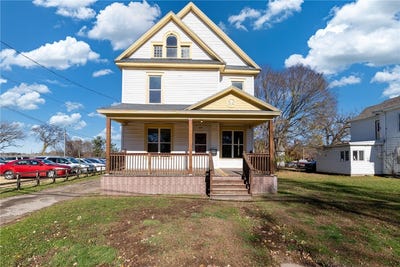 /international/us/207-12th-avenue-w-menomonie-wi-110103331795/
