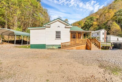 /international/us/51-brown-bear-hollow-road-northfork-wv-110108706985/