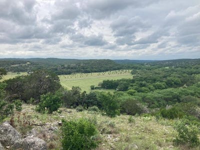 /international/us/200-river-bend-rd-hunt-tx-110099643221/