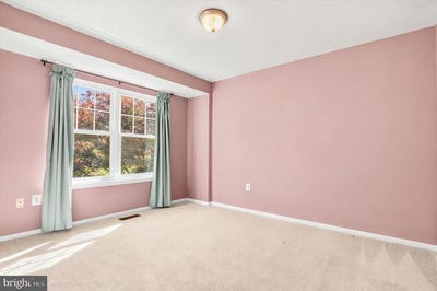 /international/us/2732-towamencin-avenue-hatfield-pa-110108474687/