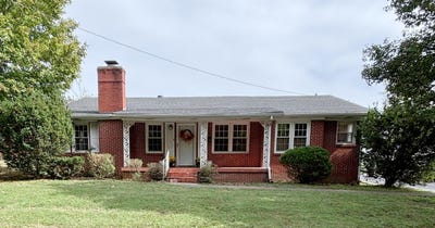 /international/us/414-s-moore-street-marion-ky-110108877121/