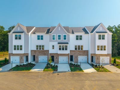 /international/us/201-whiteside-road-sandston-va-110093997404/