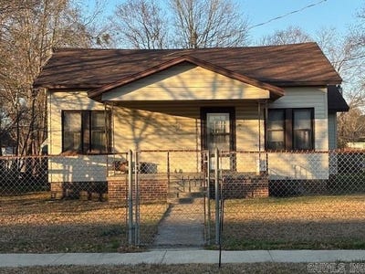 /international/us/300-w-7th-street-smackover-ar-110105857781/