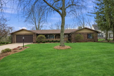 /international/us/3921-bonnie-drive-crown-point-in-110107205490/