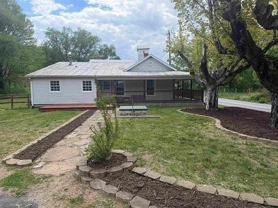 /international/us/64-augusta-springs-rd-craigsville-va-110108194869/