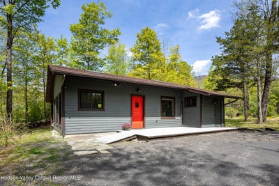 /international/us/2465-glasco-turnpike-woodstock-ny-110107954073/