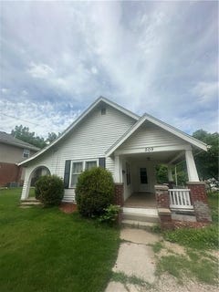 /international/us/509-grover-street-warrensburg-mo-110108437611/