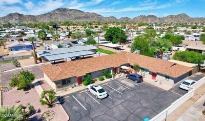 /international/us/1420-e-brown-street-phoenix-az-110106602388/