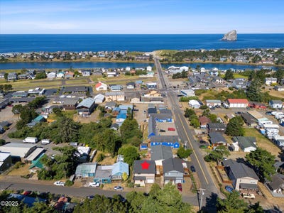 /international/us/35040-sixth-street-pacific-city-or-110101114704/