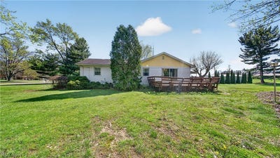 /international/us/2114-e-turkeyfoot-lake-road-green-oh-110107536491/