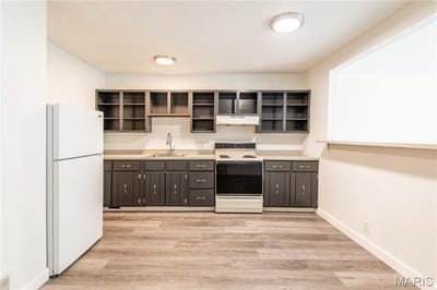 /international/us/3017-pembroke-lane-high-ridge-mo-110109029645/