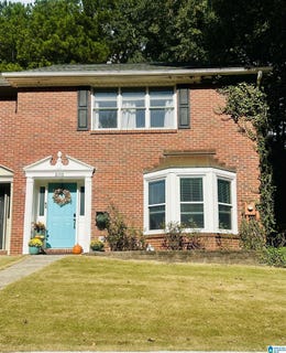 /international/us/2180-montreat-drive-vestavia-hills-al-110120416135/
