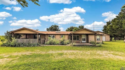 /international/us/1602-emmer-rd-hartford-ks-110108751675/