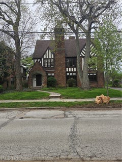 /international/us/3448-lynnfield-road-shaker-heights-oh-110107399712/