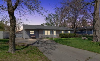 /international/us/408-e-benham-street-tolono-il-110107193324/