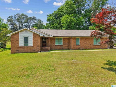 /international/us/2612-vann-drive-gardendale-al-110108610174/