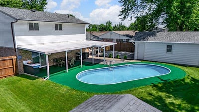 /international/us/7028-safari-drive-huber-heights-oh-110109695204/