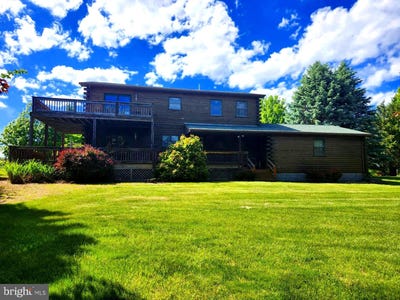 /international/us/2362-skyview-drive-romney-wv-110108229235/