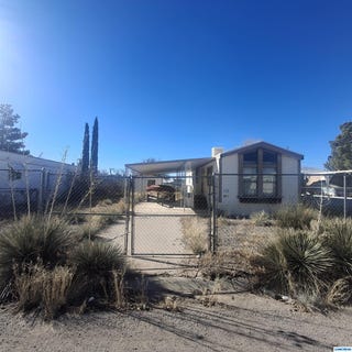 /international/us/102-gold-street-nm-110104400103/