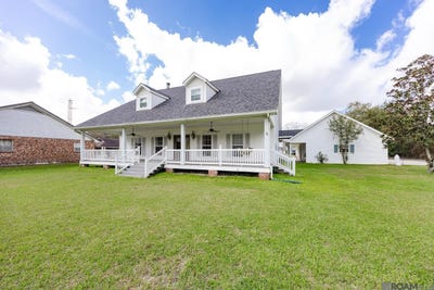 /international/us/1205-la-highway-1-donaldsonville-la-110106242020/