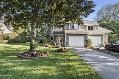 /international/us/2063-rosedale-way-guilderland-ny-110120423438/