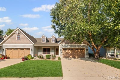 /international/us/4802-azalea-place-alton-il-110101456414/