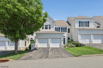 /international/us/8-yorktown-ln-totowa-boro-nj-110108344822/