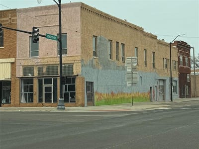/international/us/101-w-main-street-sayre-ok-110106922956/