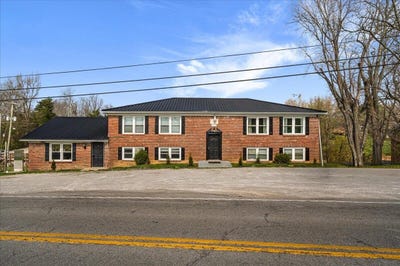 /international/us/1618-fox-creek-road-lawrenceburg-ky-110106813615/