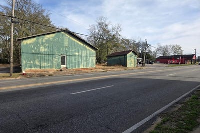 /international/us/758-n-oates-street-dothan-al-110104845279/