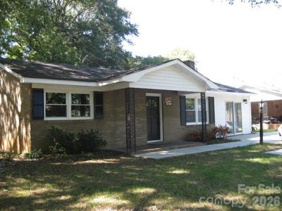 /international/us/207-palmer-street-shelby-nc-110120557329/