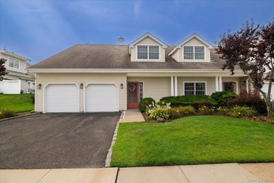 /international/us/196-pond-view-drive-port-washington-ny-110109836204/