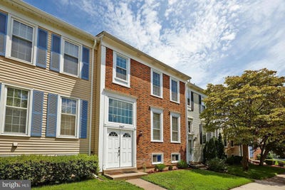 /international/us/5407-helm-court-fairfax-va-110108194092/