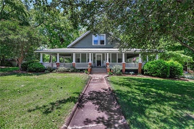 /international/us/205-w-mauldin-street-walhalla-sc-110108192987/